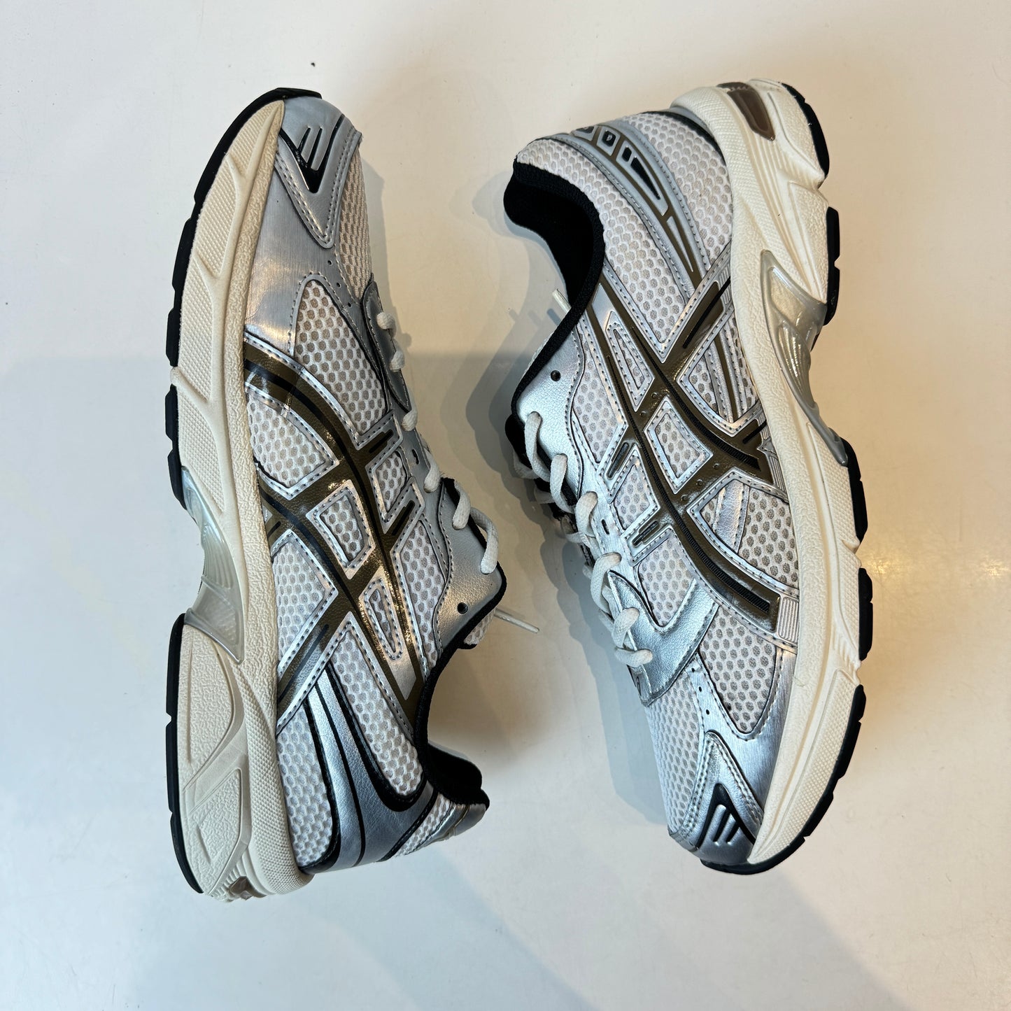 1201A256 113 ASICS Gel-1130 White Clay Canyon [USED] - 10 M (Used)