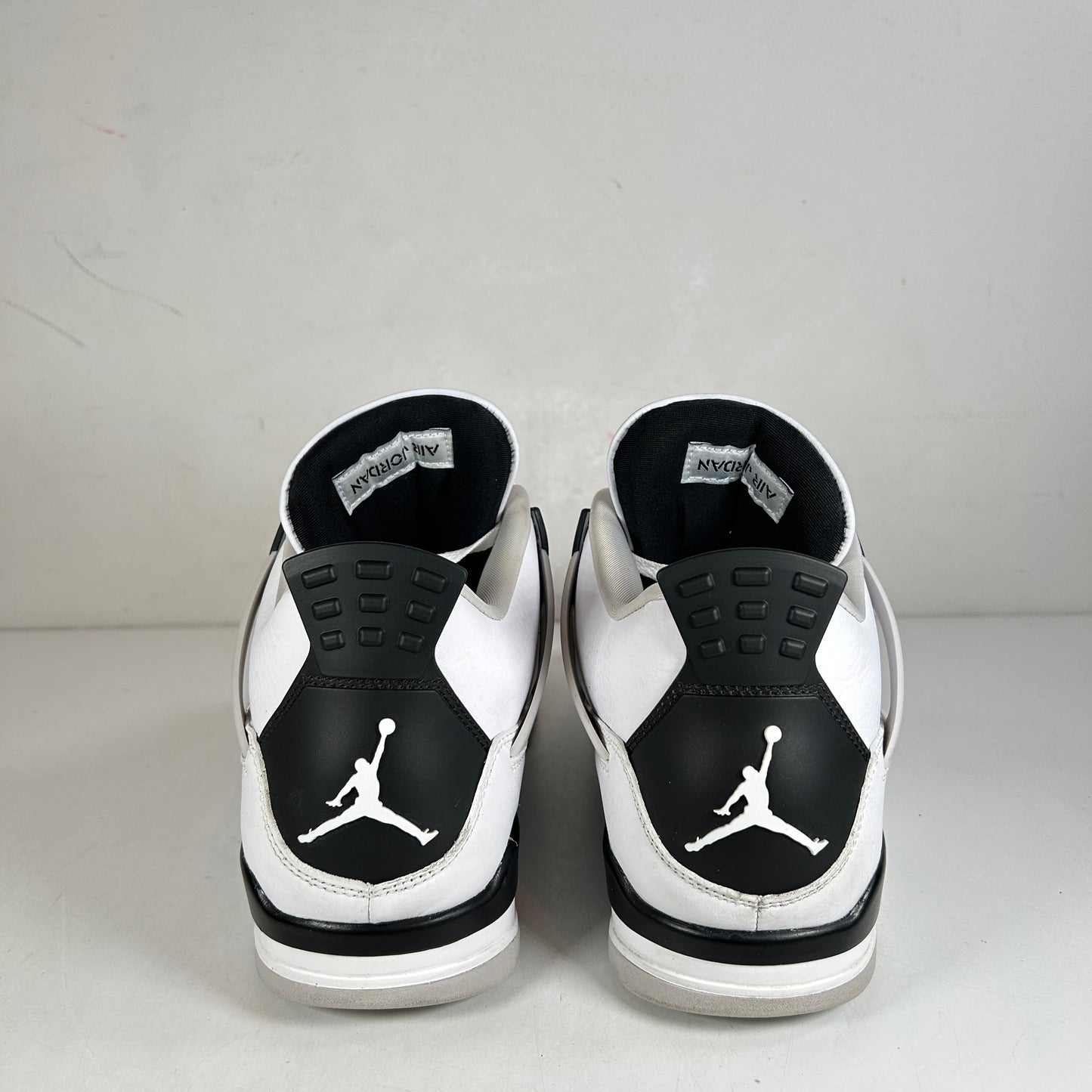DH6927 111 Jordan 4 Retro Military Black [USED] - 11.5 M (Used2)