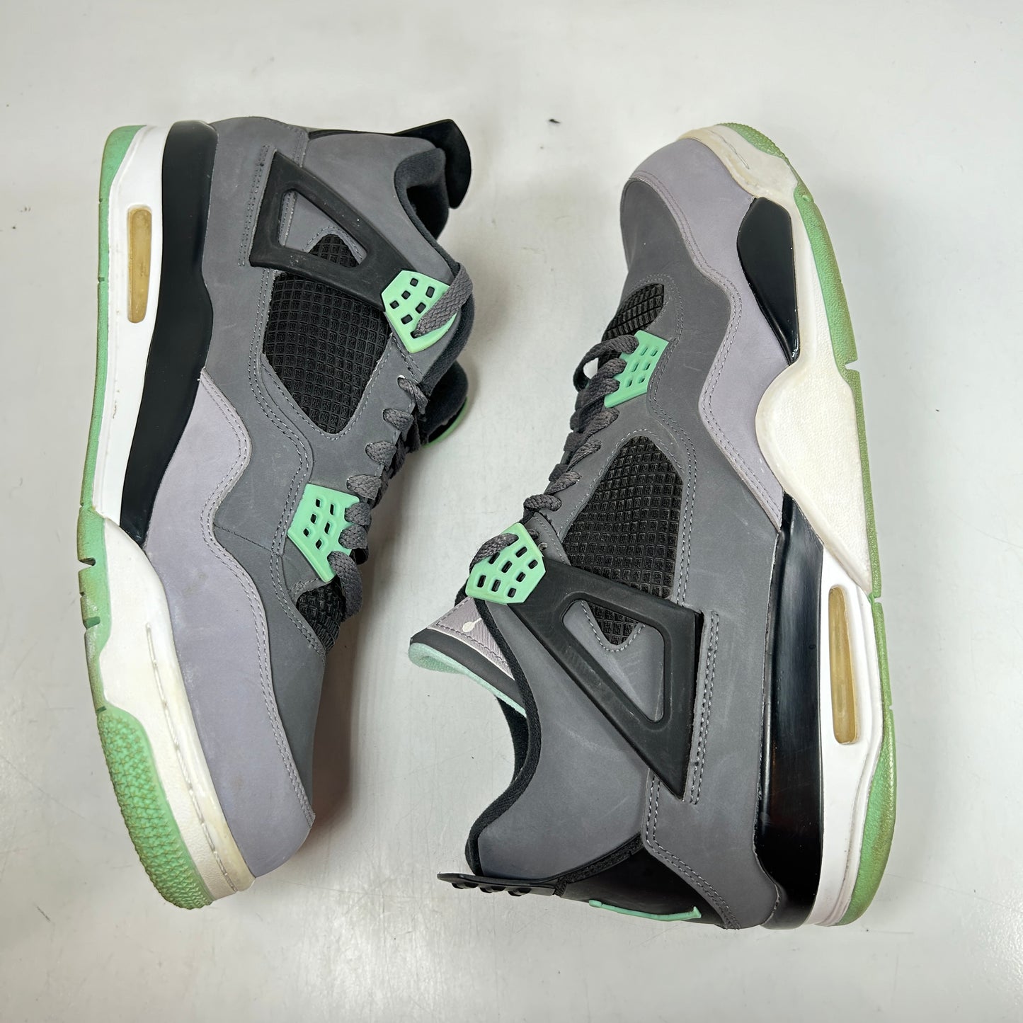 308497 033 Jordan 4 Retro Green Glow [USED] - 13 M (Used) (No Box)