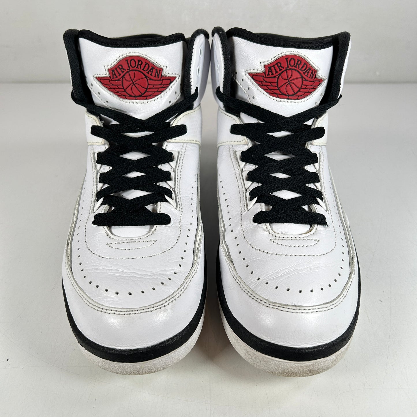 DX2454 106 Jordan 2 Retro OG Chicago (2022) [USED] - 8.5 M (Used4)