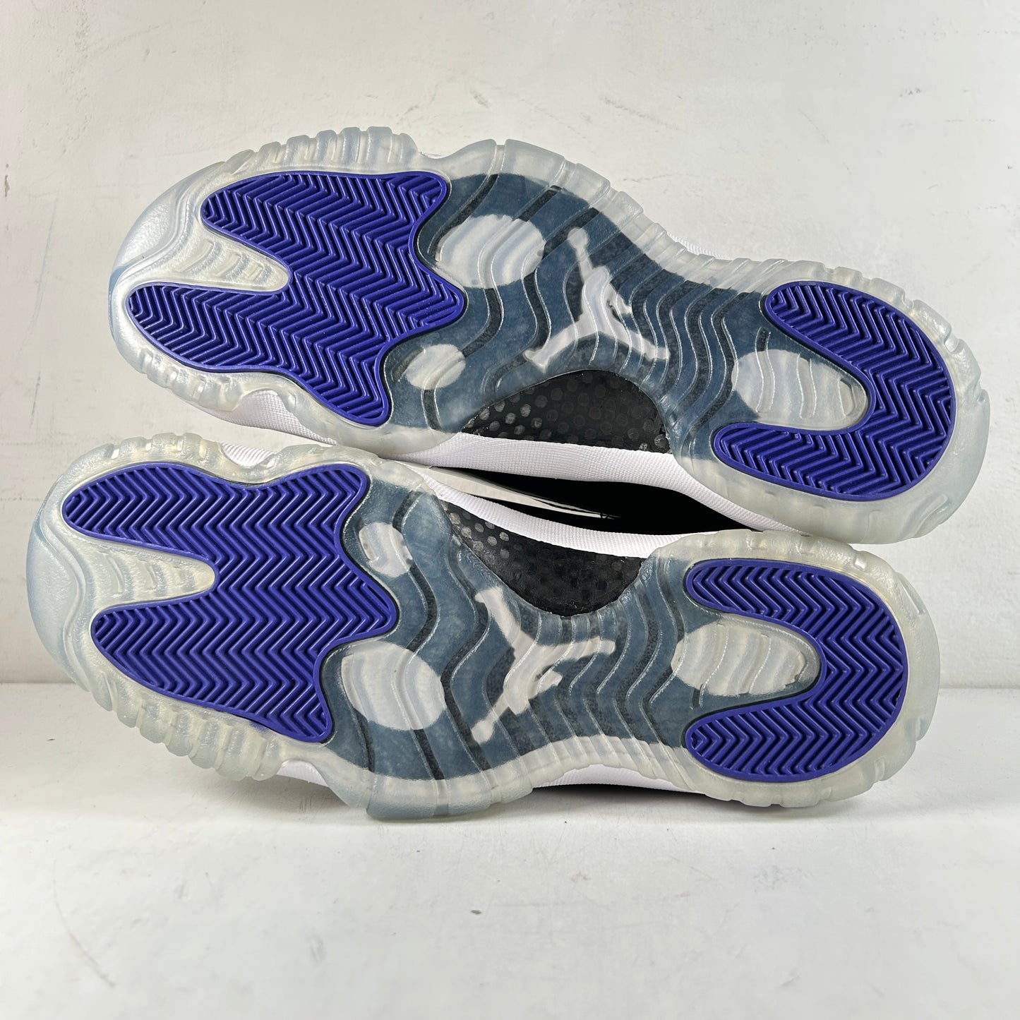 378037 100 Jordan 11 Concord [CONDITIONAL] - 11 M (No Box) (Soles Yellowing)