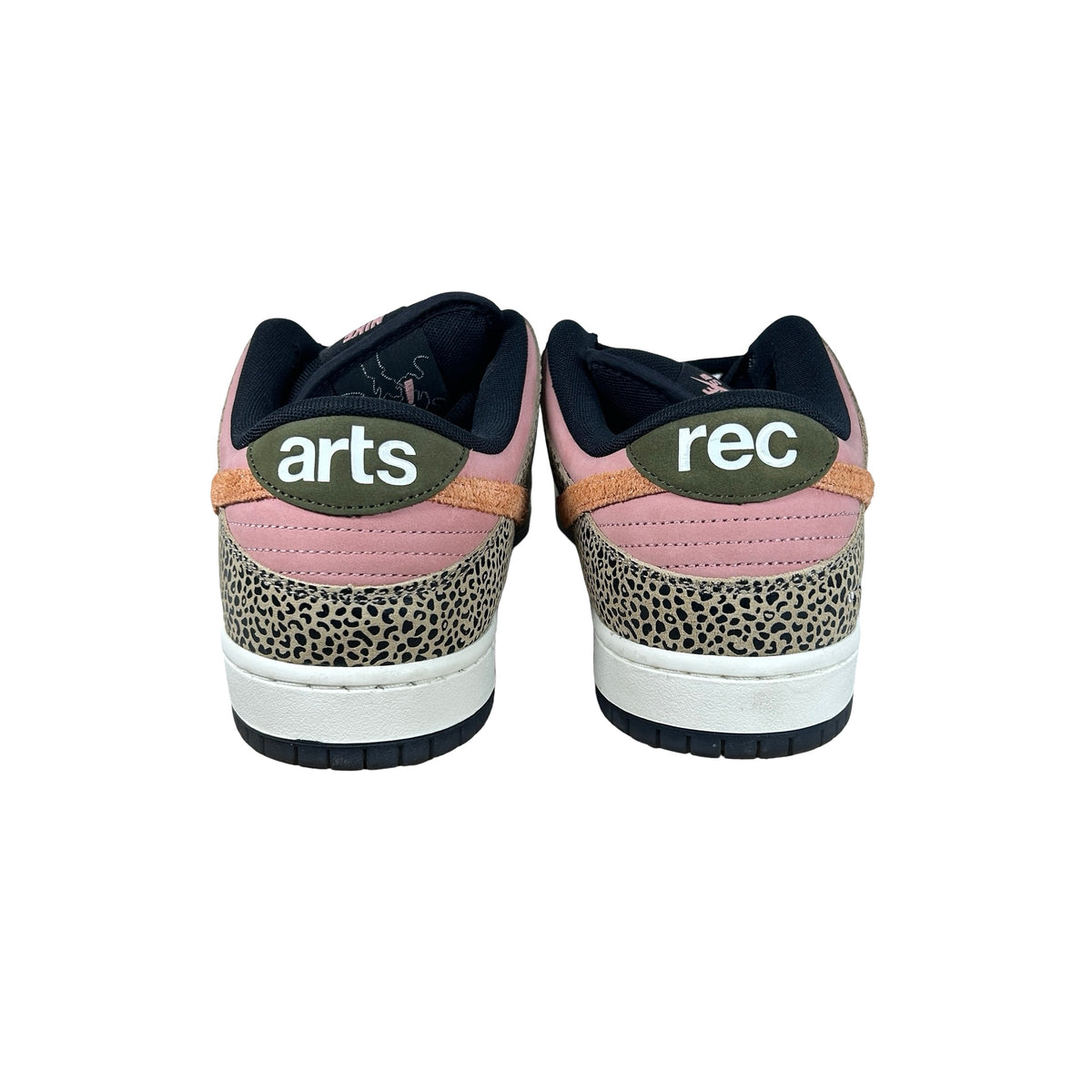 IH3211 200 Nike SB Dunk Low Arts-Rec [USED] - 11 M (Used)