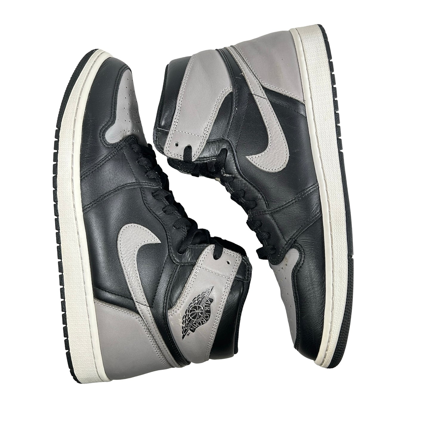 555088 013 Jordan 1 Sombra (2018)