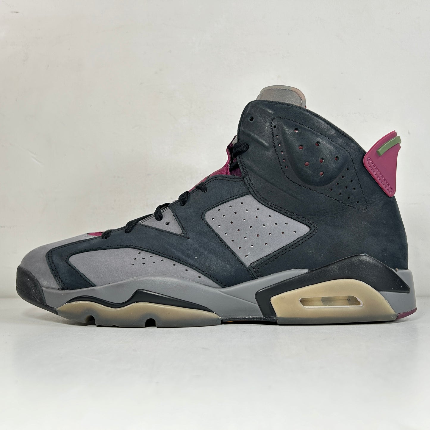 CT8529 063 Jordan 6 Retro Bordeaux [USED] - 14 M (Used) (No Box)