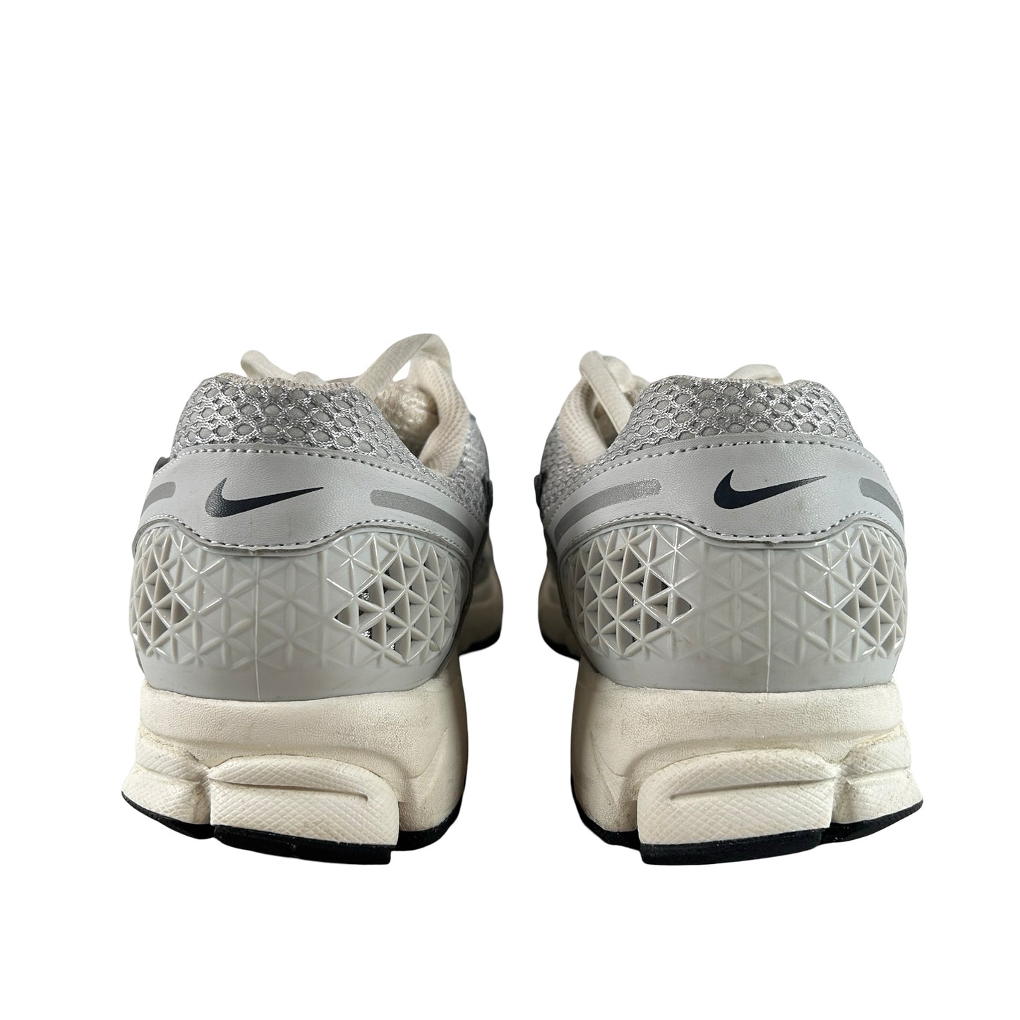 FD0884 025 Nike Zoom Vomero 5 Photon Dust Metallic Silver W [USED] - 13 W (Used)