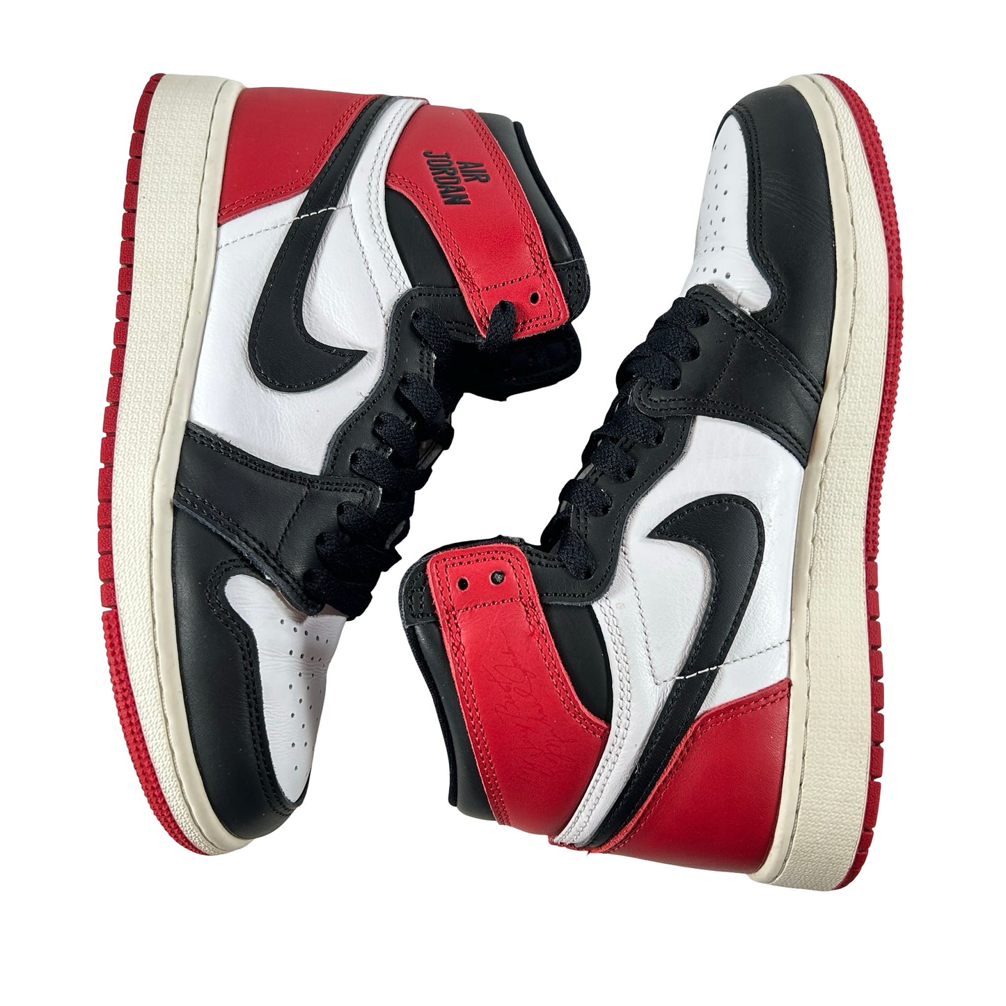 FD1437 106 Jordan 1 Retro High OG Black Toe Reimagined (GS) - 5 Y (Used) (No Box)