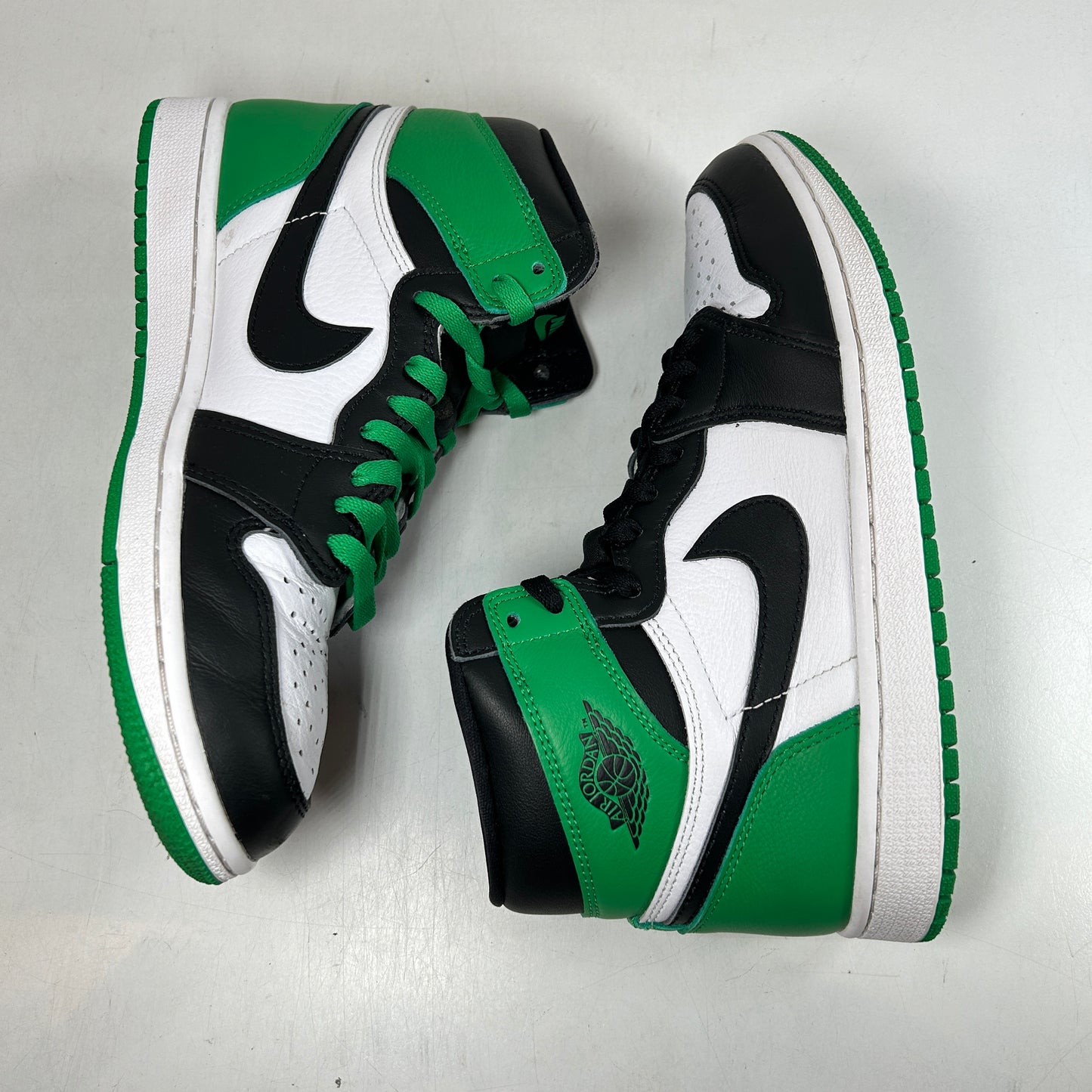 DZ5485 031 Jordan 1 Retro High OG Lucky Green [USED] - 8 M (Used)