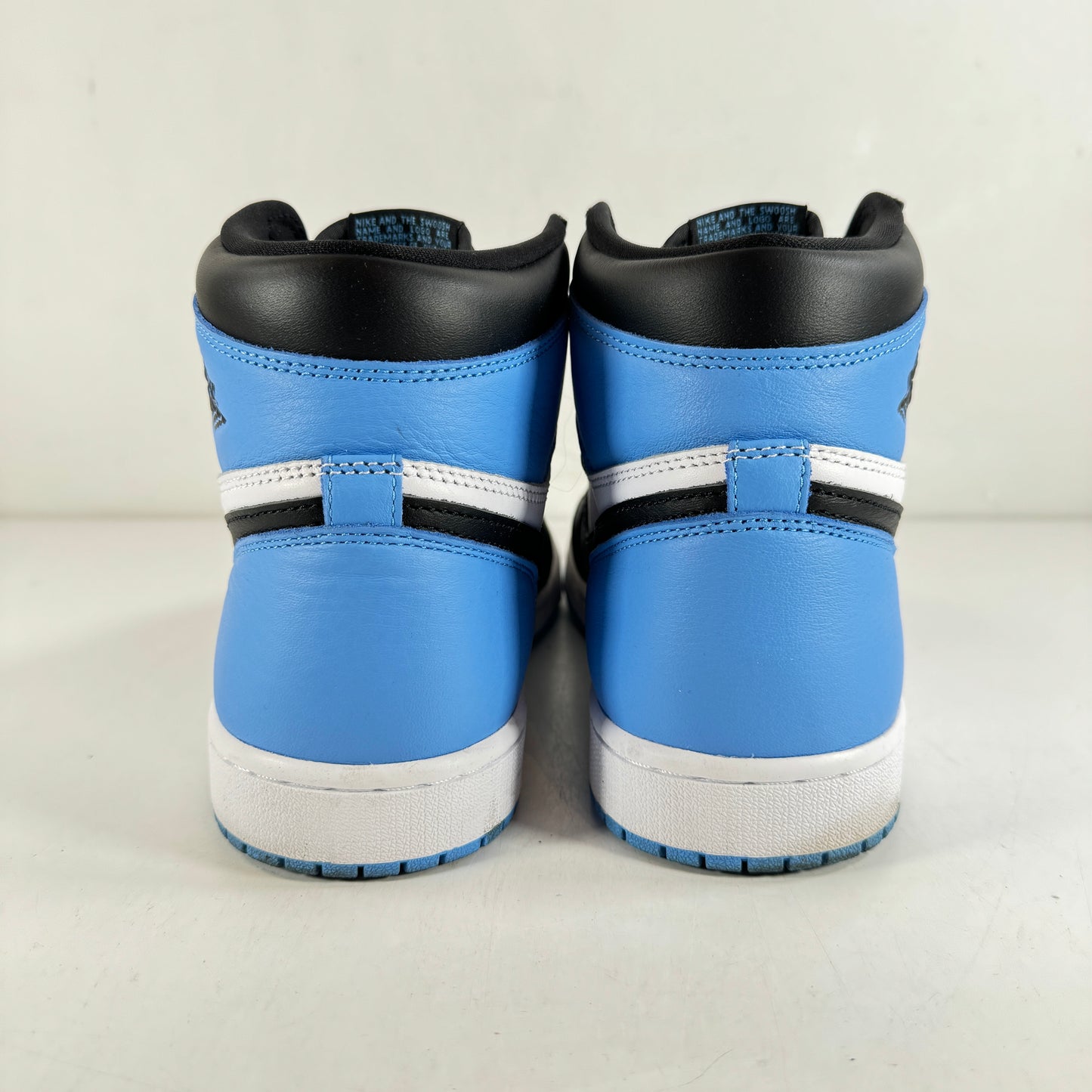 DZ5485 400 Jordan 1 Retro High OG UNC Toe [USED] - 10.5 M (Used3)