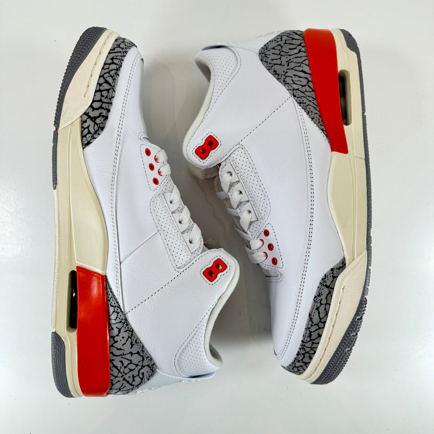 CK9246 121 Jordan 3 Retro Georgia Peach (Women's) [USED] - 12 W (Used)