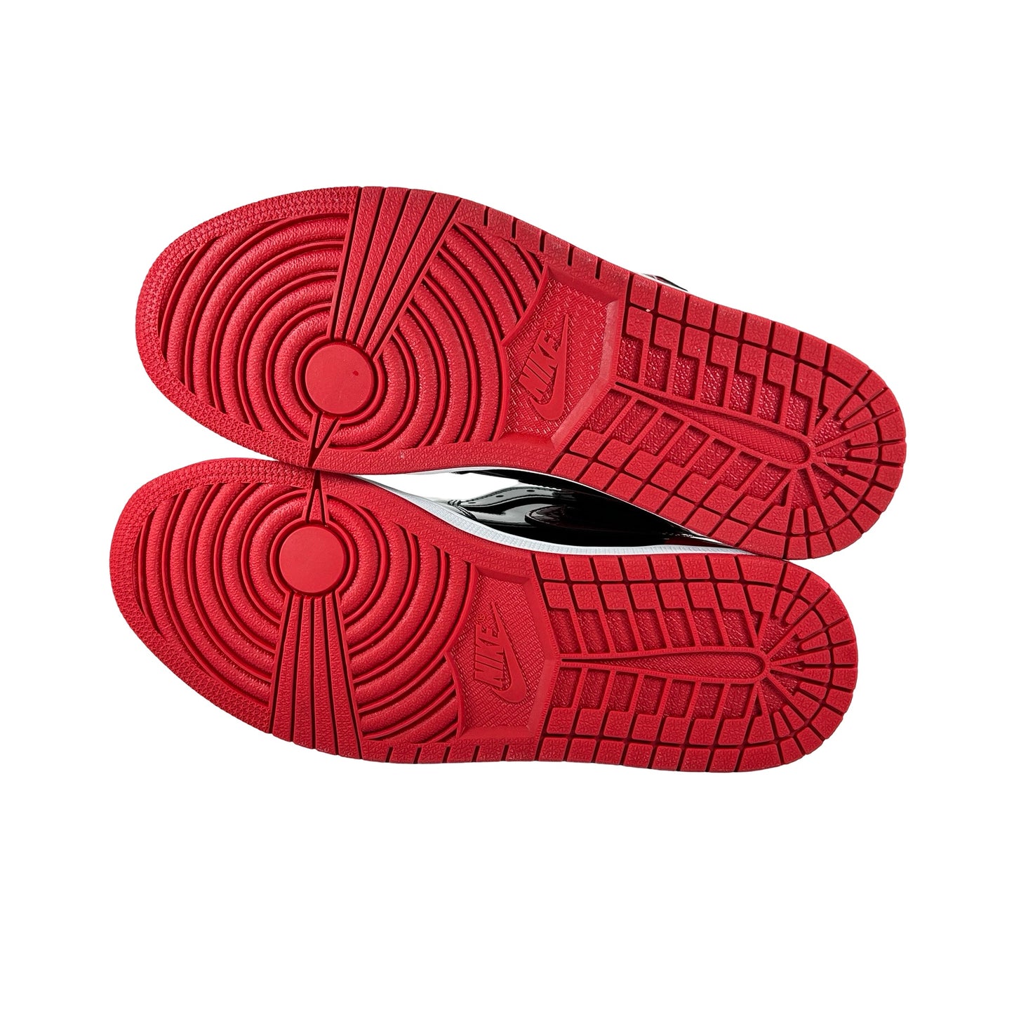 555088 063 Jordan 1 Retro High OG Patent Bred [CONDITIONAL] - 11.5 M (Small scratch on right wing)