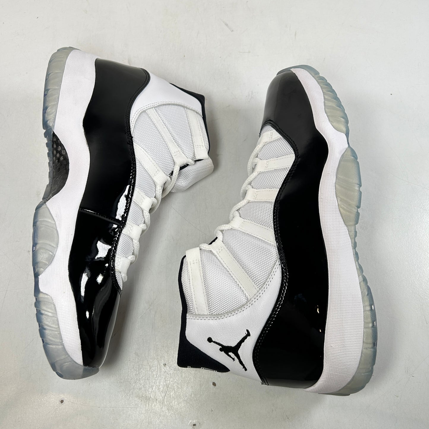 378037 100 Jordan 11 Concord [CONDITIONAL] - 11 M (No Box) (Soles Yellowing)