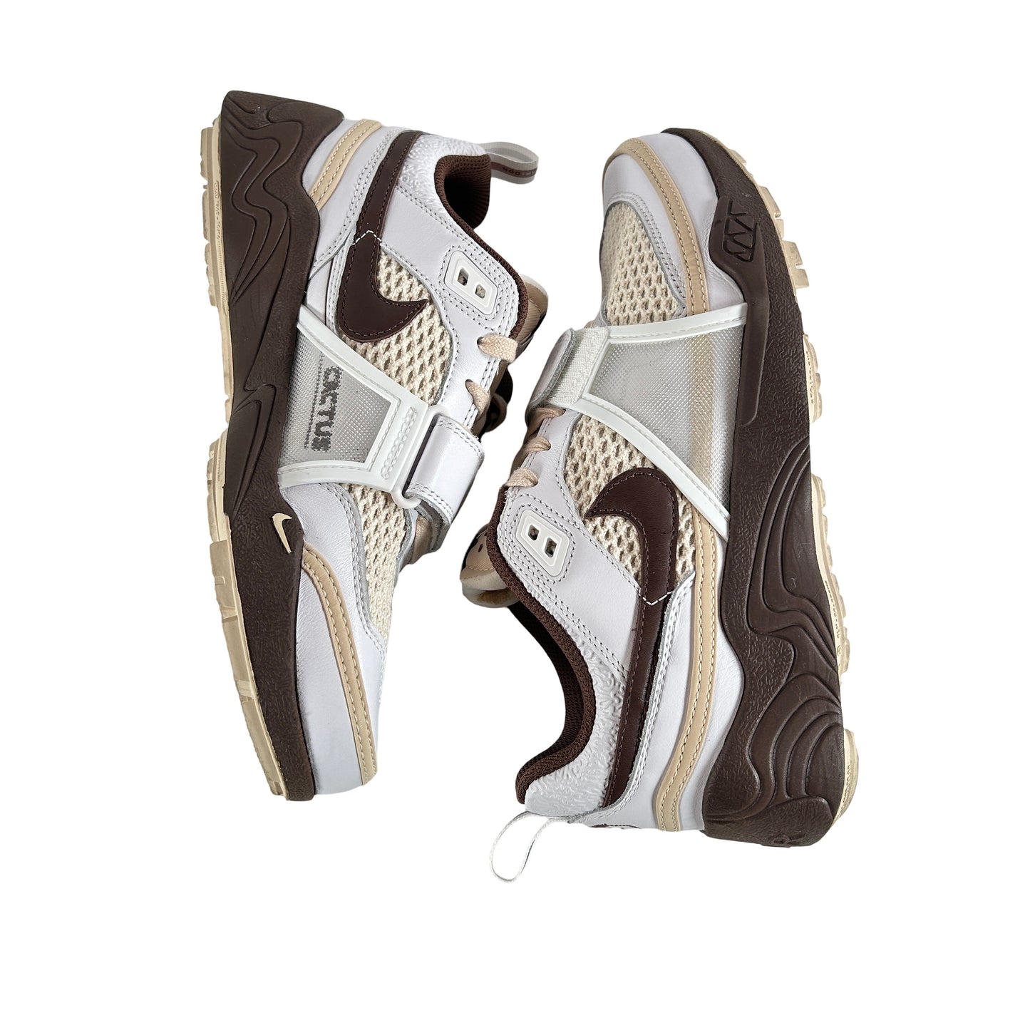 HQ3073 100 Nike Zoom Field Jaxx Travis Scott Light Chocolate [USED] - 8 M (Used)