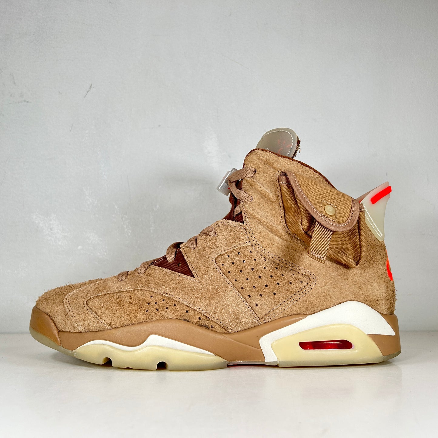 DH0690 200 Jordan 6 Retro Travis Scott British Khaki [USED] - 11 M (VNDS)