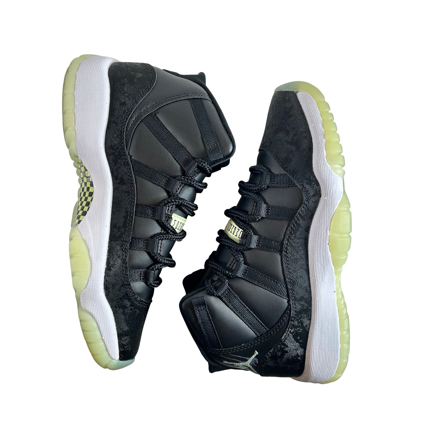 IB1378 001 Jordan 11 Retro Black Barely Volt (GS) [USED] - 5 Y (Used)