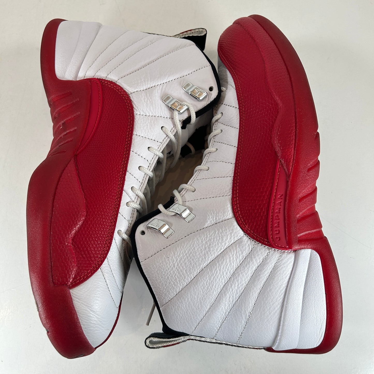 CT8013 116 Jordan 12 Retro Cherry (2023) [USED] - 11 M (Used3)