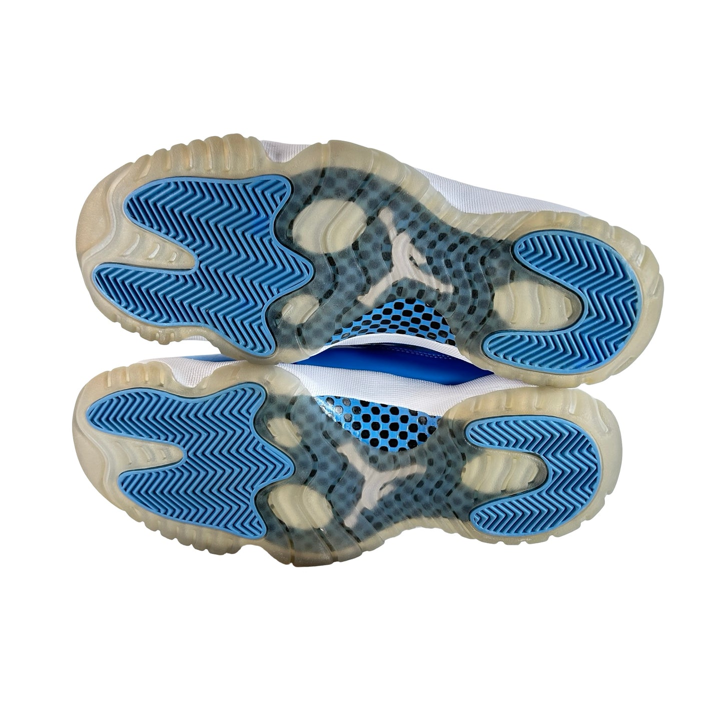 528895 106 Jordan 11 Retro Low University Blue (2017) - 8 M (Yellowing)