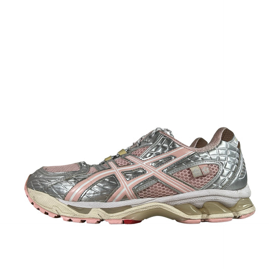 1203A865 702 ASICS Gel-Nimbus 10.1 Vandy The Pink x atmos Banana Split Strawberry [USED] - 8 M (Used)
