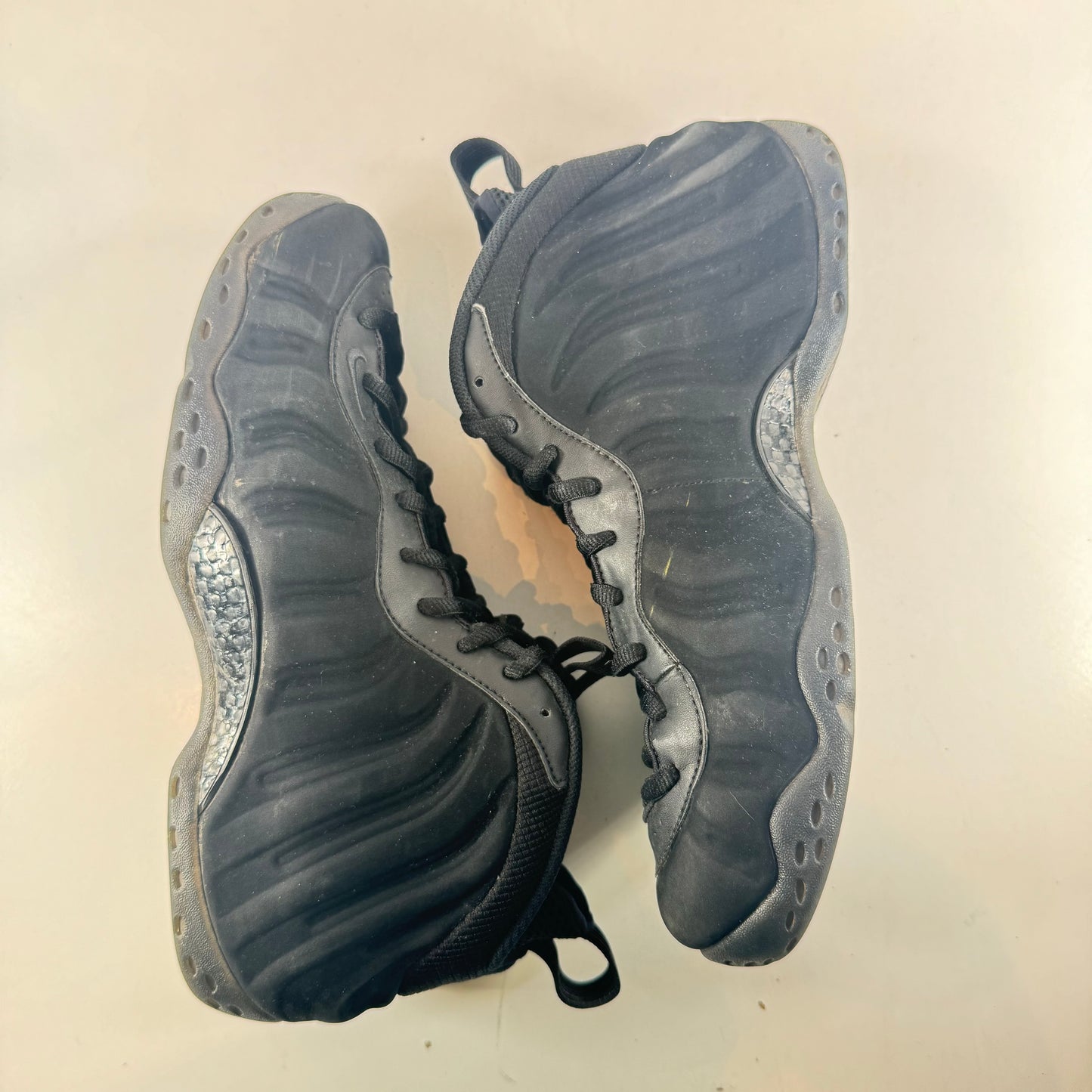 575420 006 Nike Air Foamposite One Black Suede [USED] - 11 M (Used) (No Box)