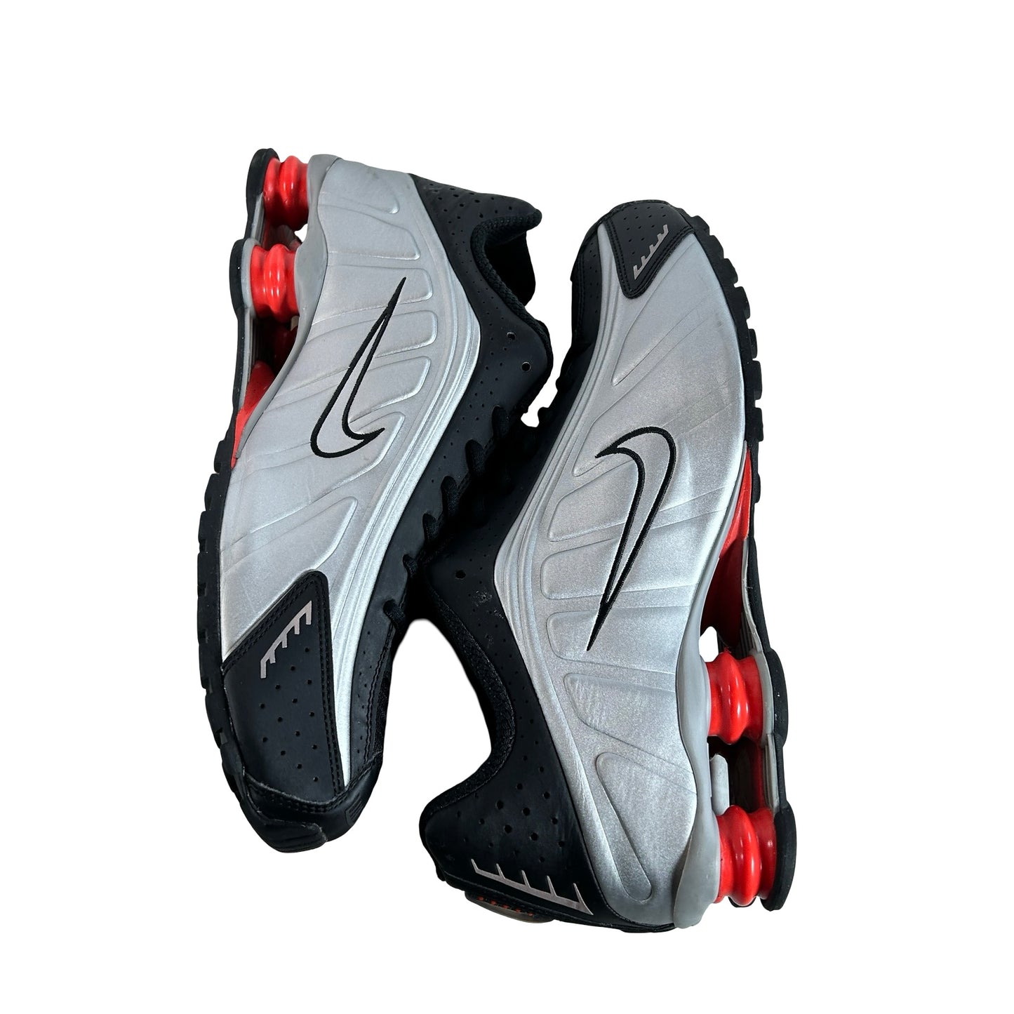 HQ1988 002 Nike Shox R4 Black Metallic Silver (2025) [USED] - 11 M (Used6)