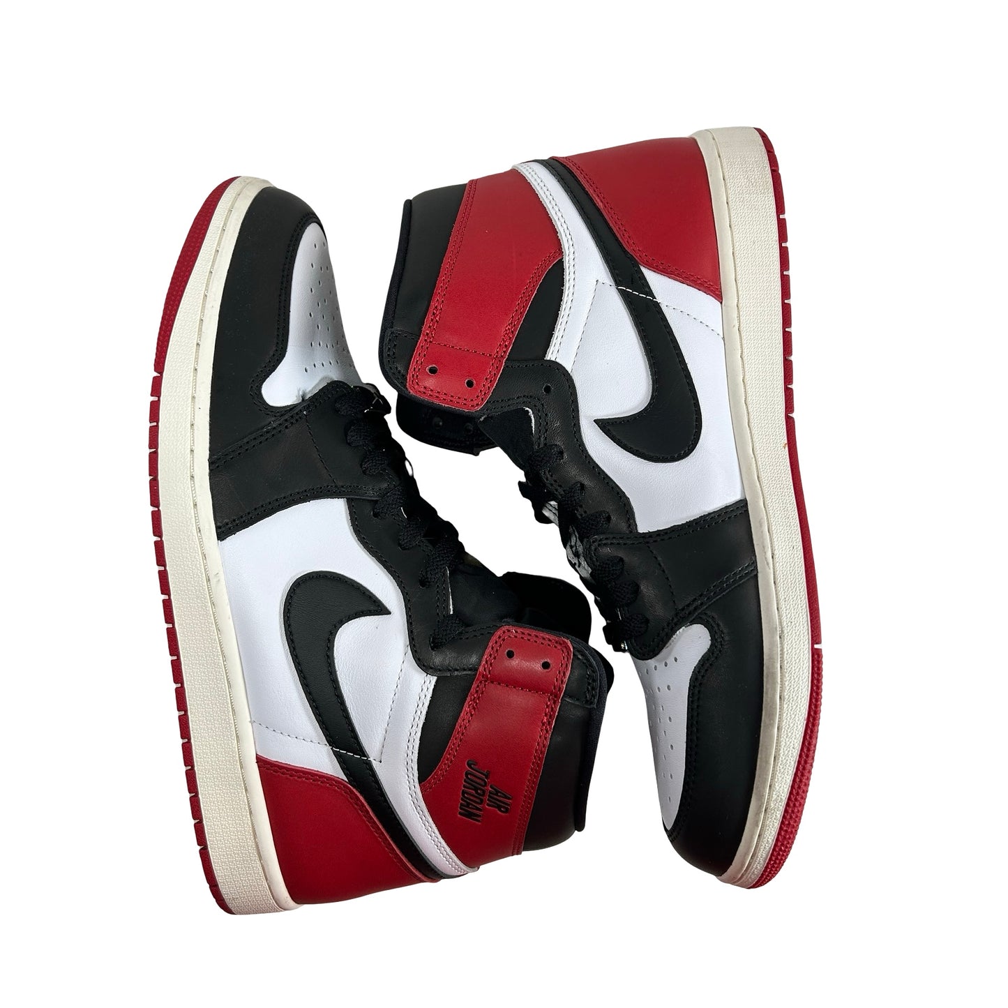 DZ5485 106 Jordan 1 Retro High OG Black Toe Reimagined [USED] - 13 M (Used3)