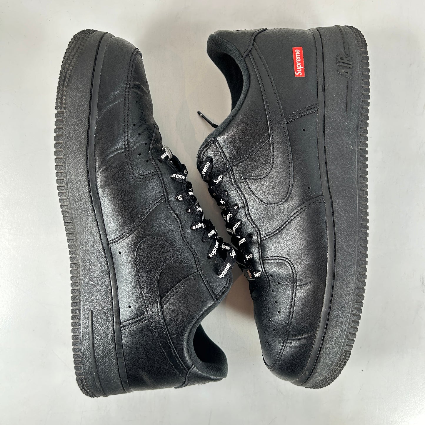 CU9225 001 Air Force 1 Low Supreme Black [USED] - 10 M (Used3)