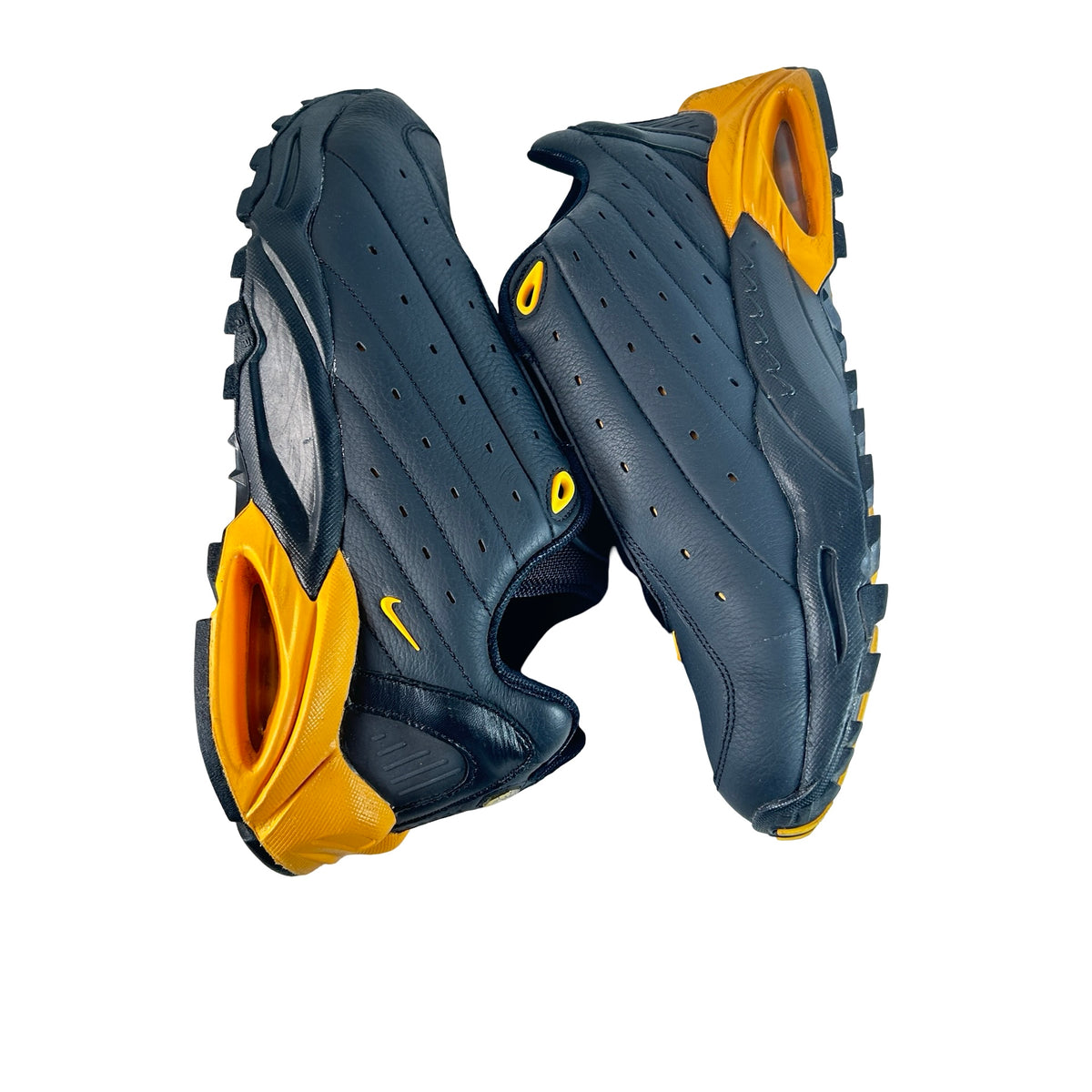 DH4692 002 Nike Hot Step Air Terra Drake NOCTA Negro Amarillo