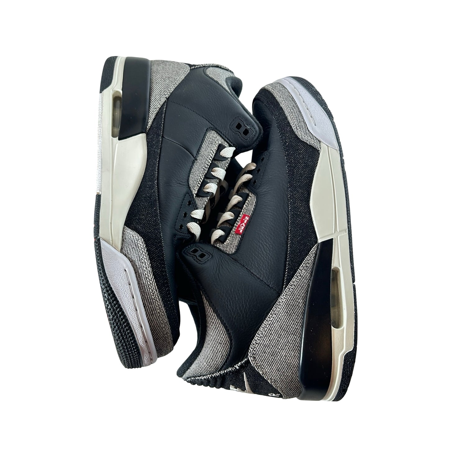 IR0914 400 Jordan 3 Retro Levi’s Black [USED] - 10 M (Used)