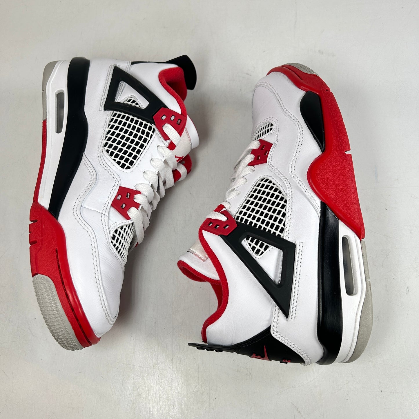 408452 160 Jordan 4 Retro Fire Red (2020) (GS) [USED] - 6 Y (Used)