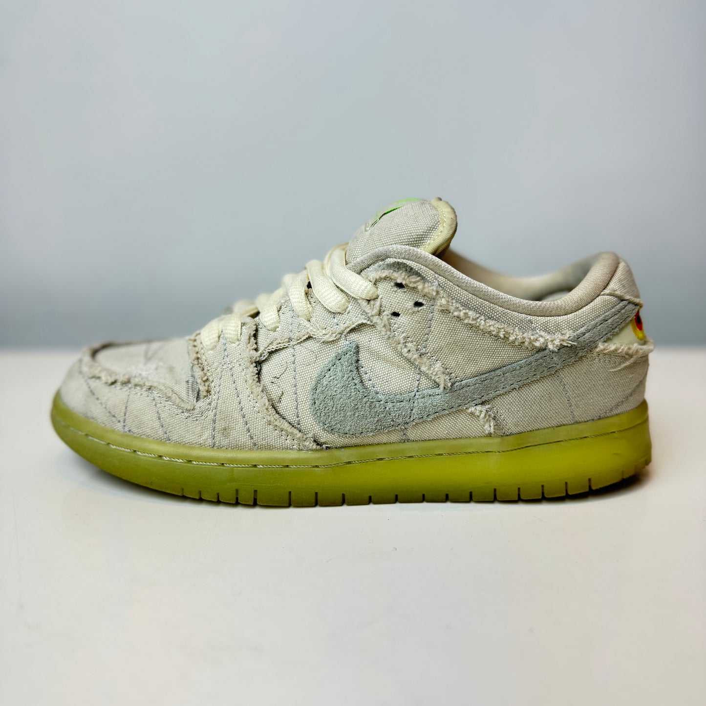 DM0774 111 Nike SB Dunk Low Mummy [USED] - 6 M (Used)