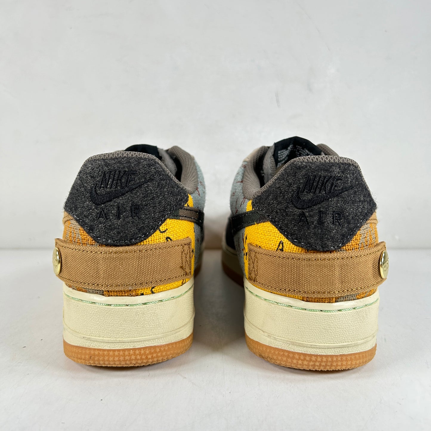 CN2405 900 AF1 Low Travis Scott Cactus Jack [USED] - 10 M (Used)