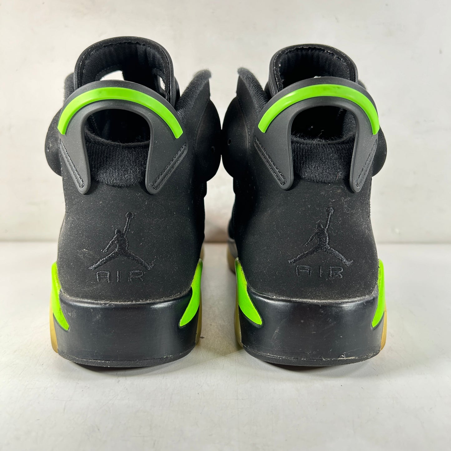 CT8529 003 Jordan 6 Retro Electric Green [USED] - 9 M (Used)