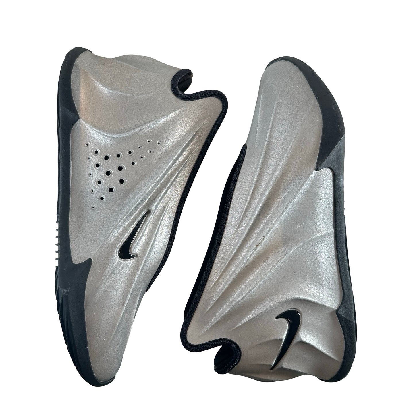 FZ5591 002 Nike GT Future Metallic Silver [USED] - 10 M (Used)