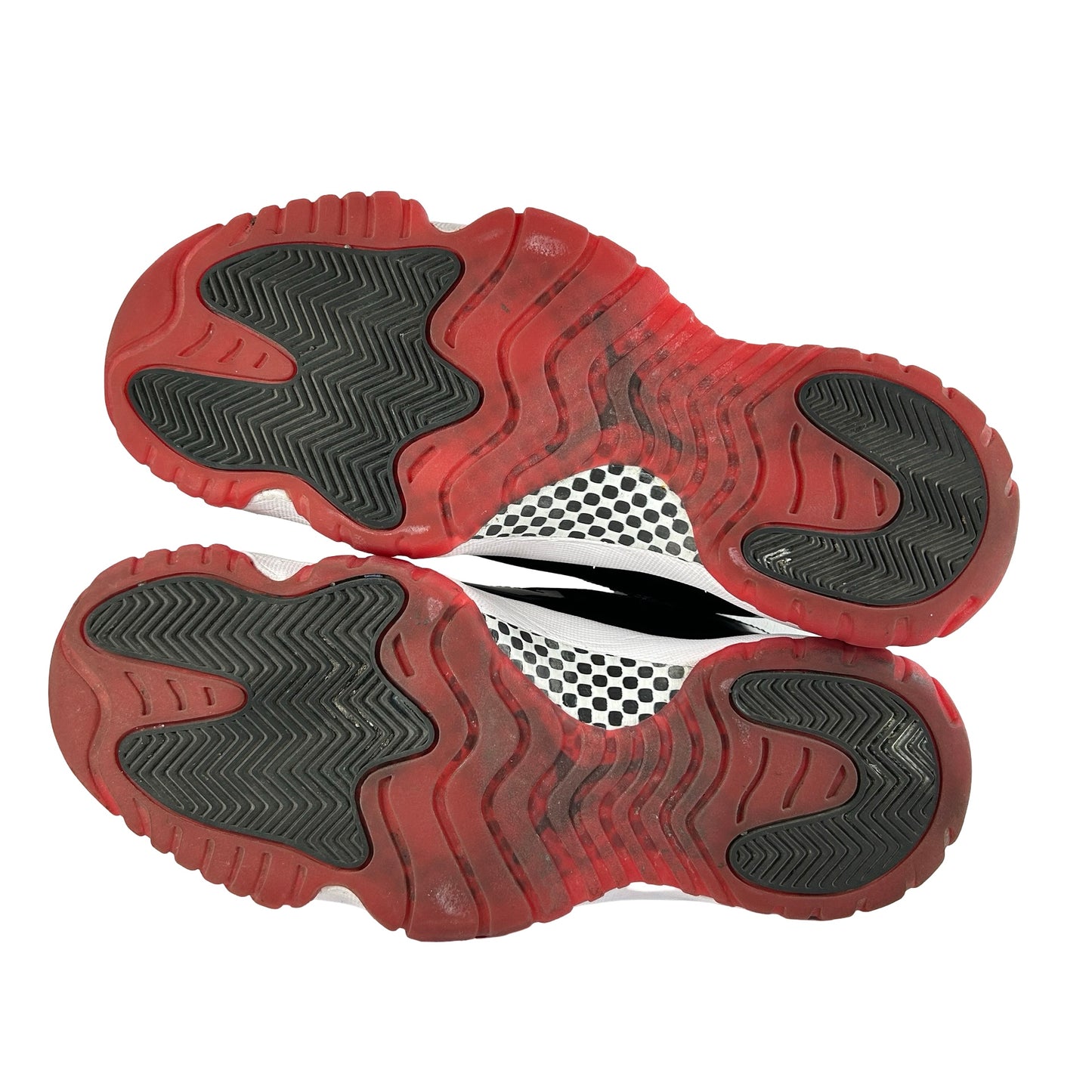 378037 061 Jordan 11 Bred (2019) [USED] - 9 M (Used) (No Insoles)
