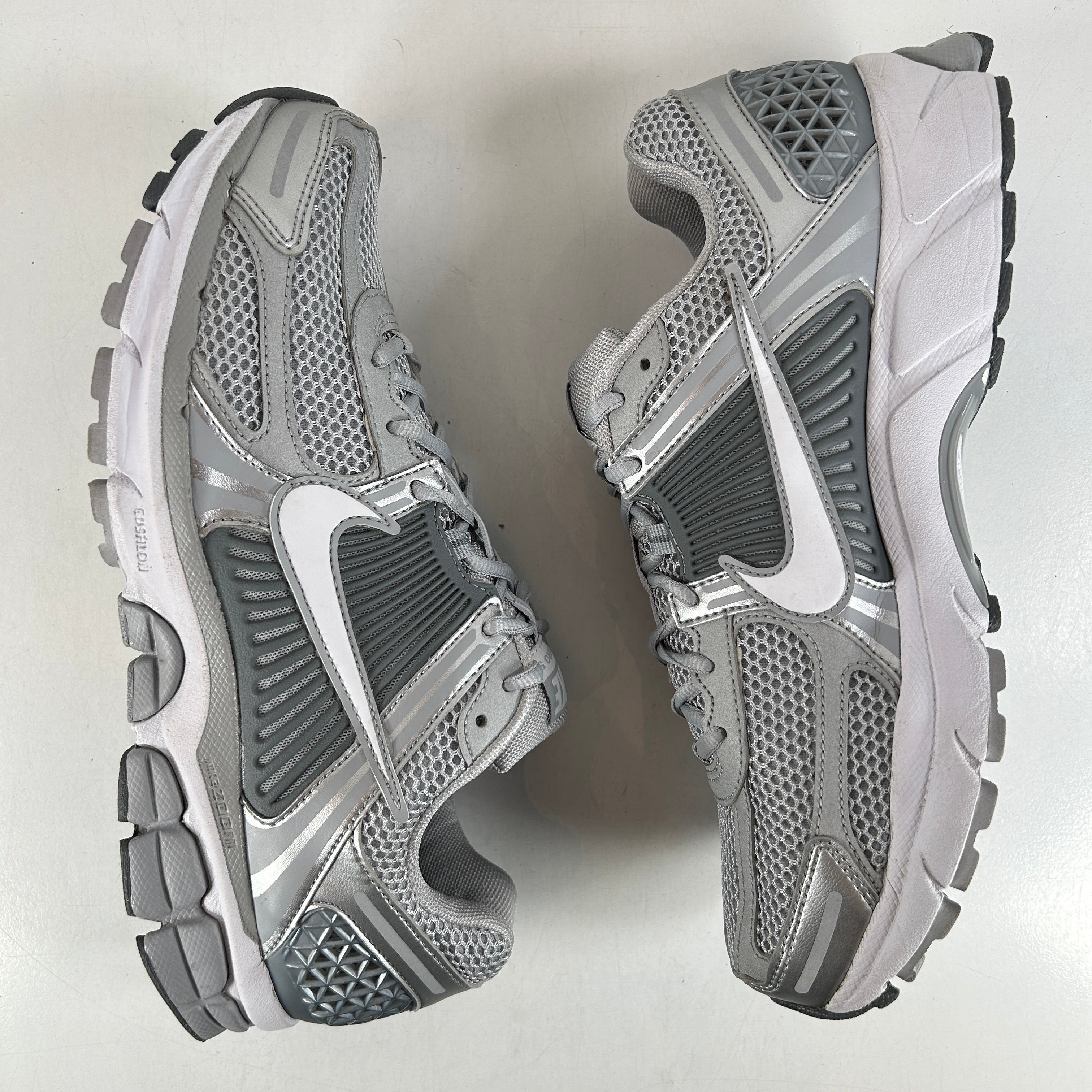1F6B13B9-AF10-4FF3-A066-