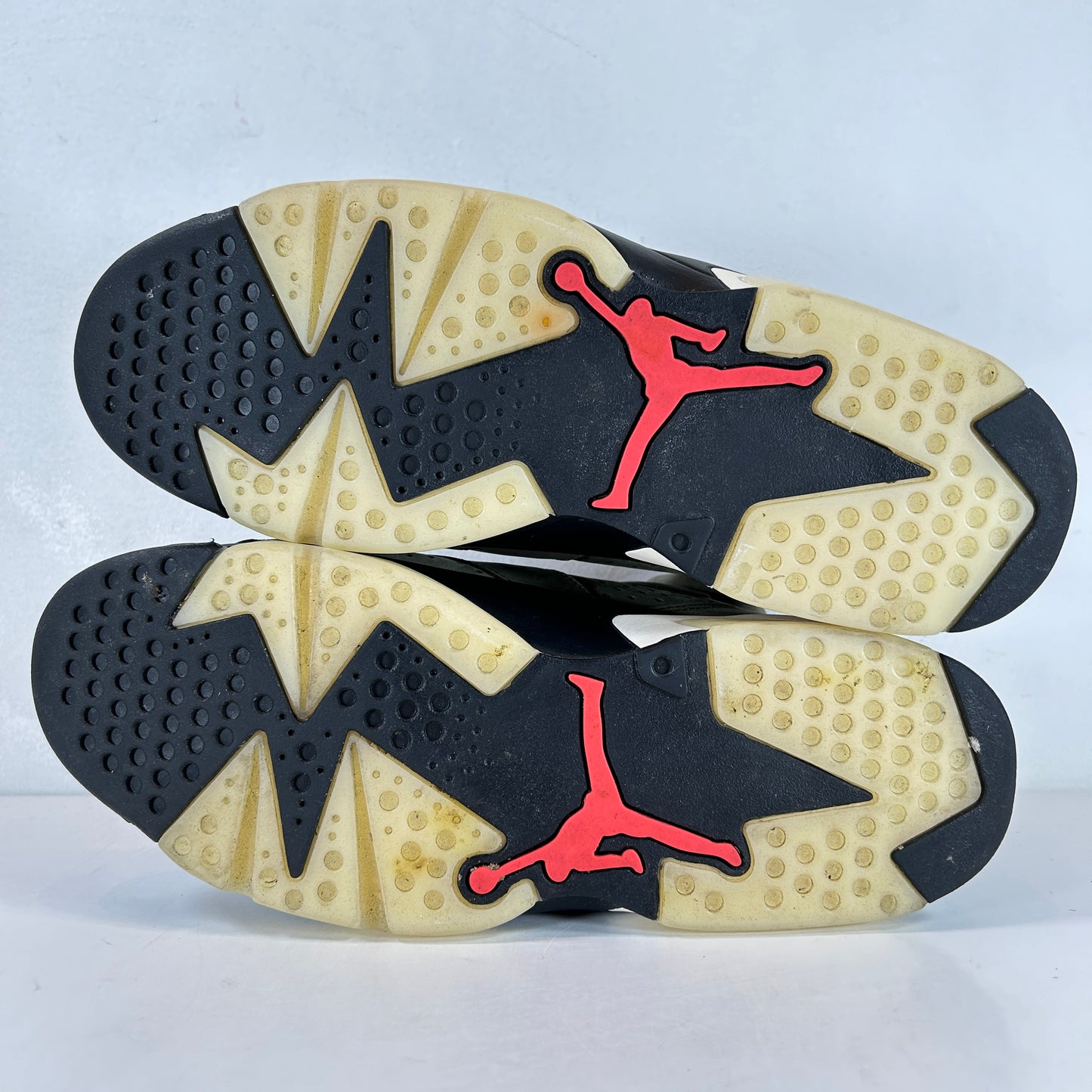 CN1084 200 Jordan 6 Retro Travis Scott [USED] - 11 M (Used3)