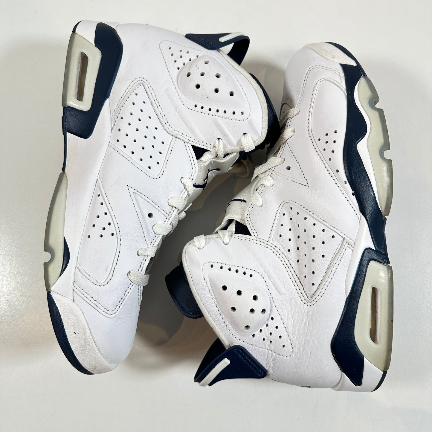 CT8529 141 Jordan 6 Retro Midnight Navy (2022) [USED] - 8 M (Used)