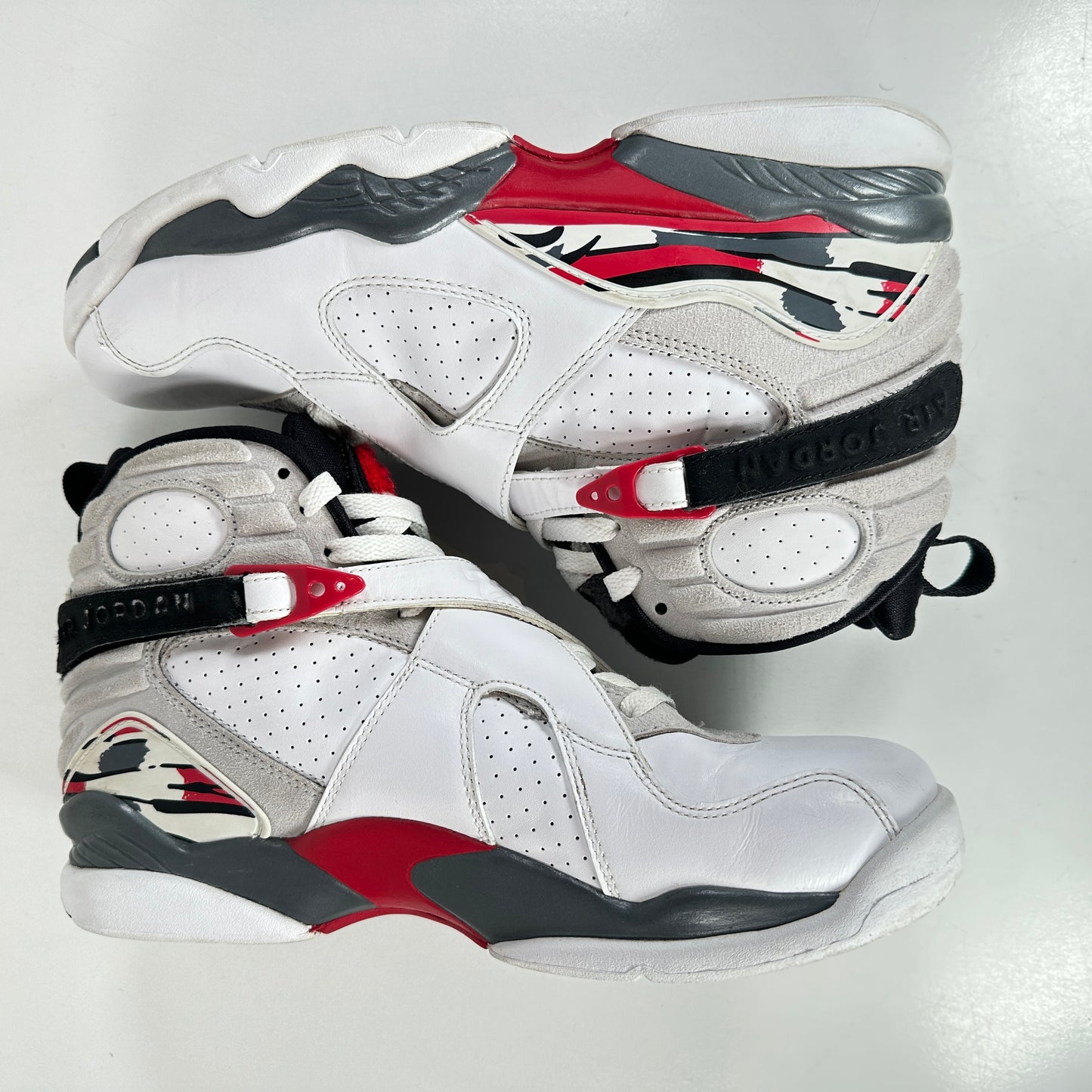 305381 103 Jordan 8 Retro Bugs Bunny (2013) [Used] - 9 M (Used) (No Box)