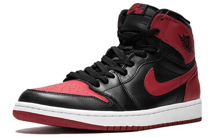 555088 023 Air Jordan 1 Retro Bred (2013)