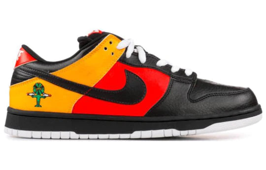 304292 803 Nike SB Dunk Low Raygun