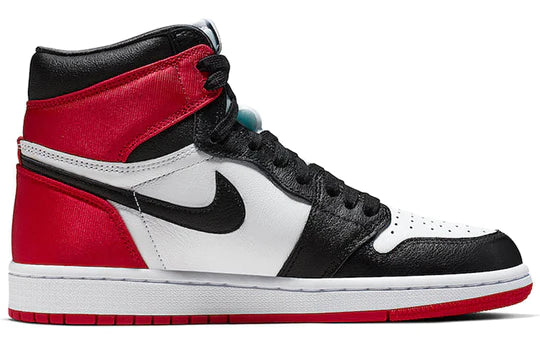 CD0461 016 AJ1 Satin Black Toe