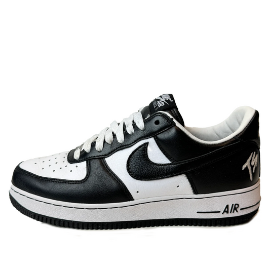 FJ5756 100 Nike Air Force 1 Low QS Terror Squad Blackout [USED] - 8 M (Used)
