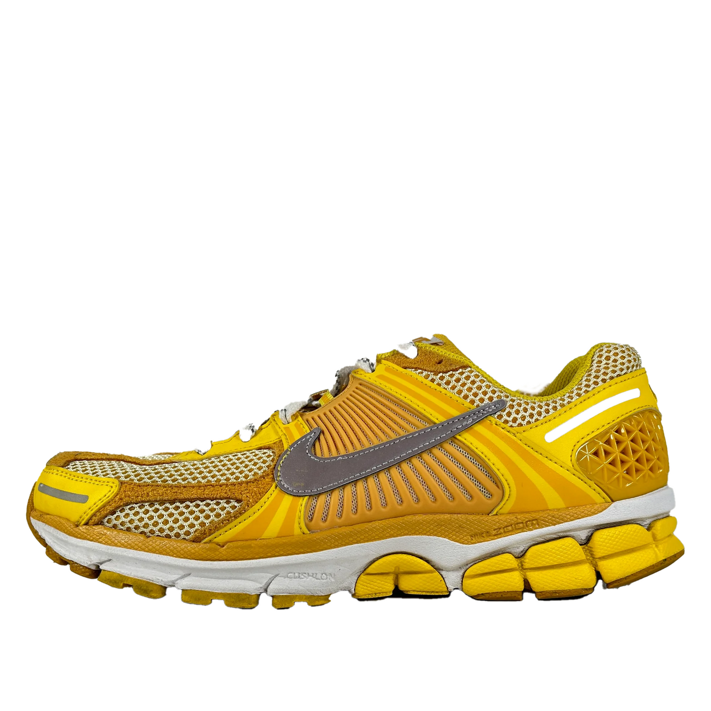 FJ4453 765 Nike Zoom Vomero 5 Amarillo Ocre