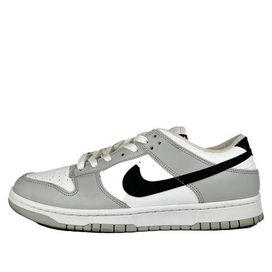 DR9654 001 Nike Dunk Low SE Lotería Pack Gris Niebla