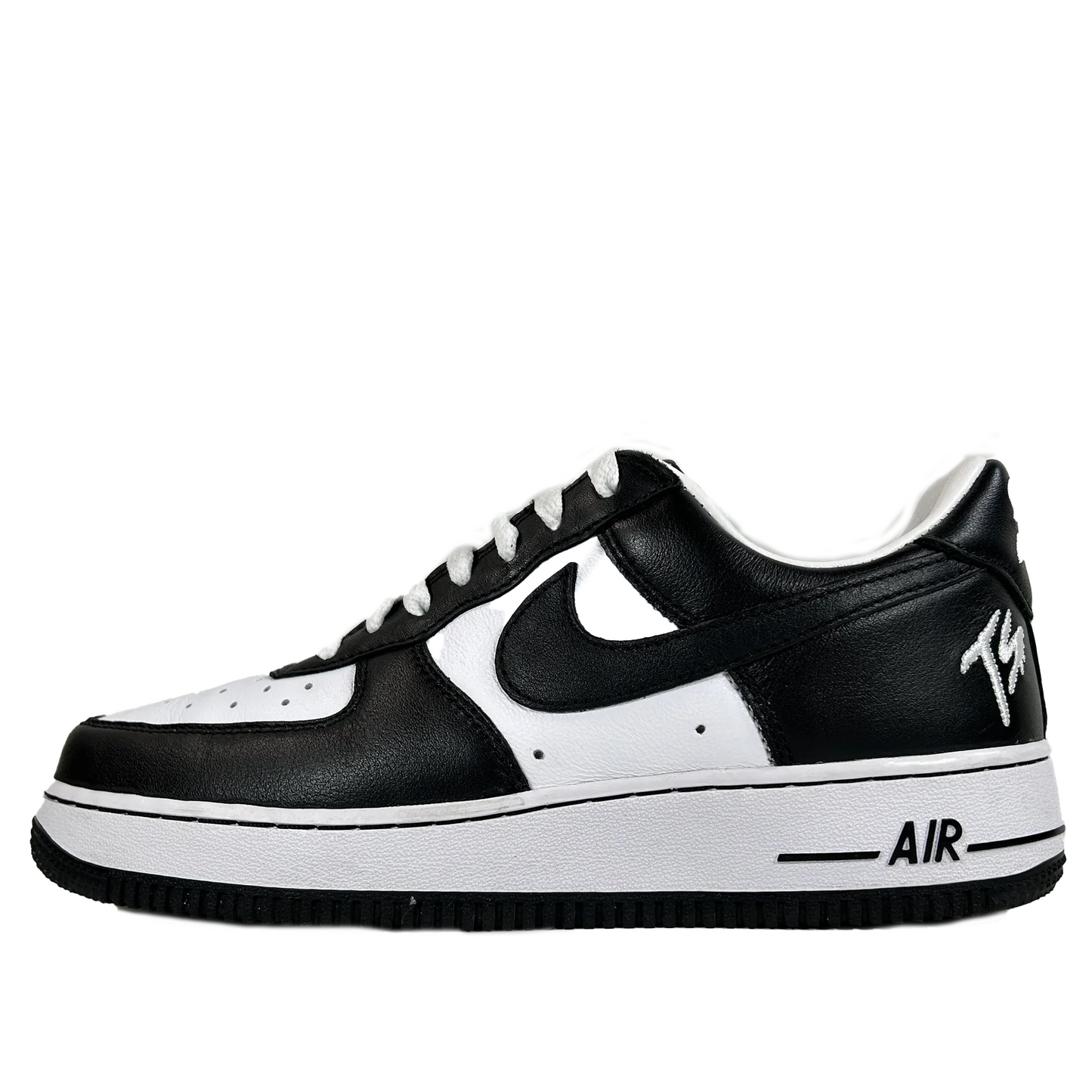 FJ5756 100 Nike Air Force 1 Low QS Terror Squad Blackout [USED] - 7 M (Used)