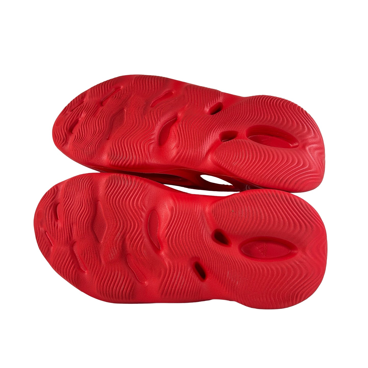 GW3355 Yeezy Espuma RNNR Bermellón