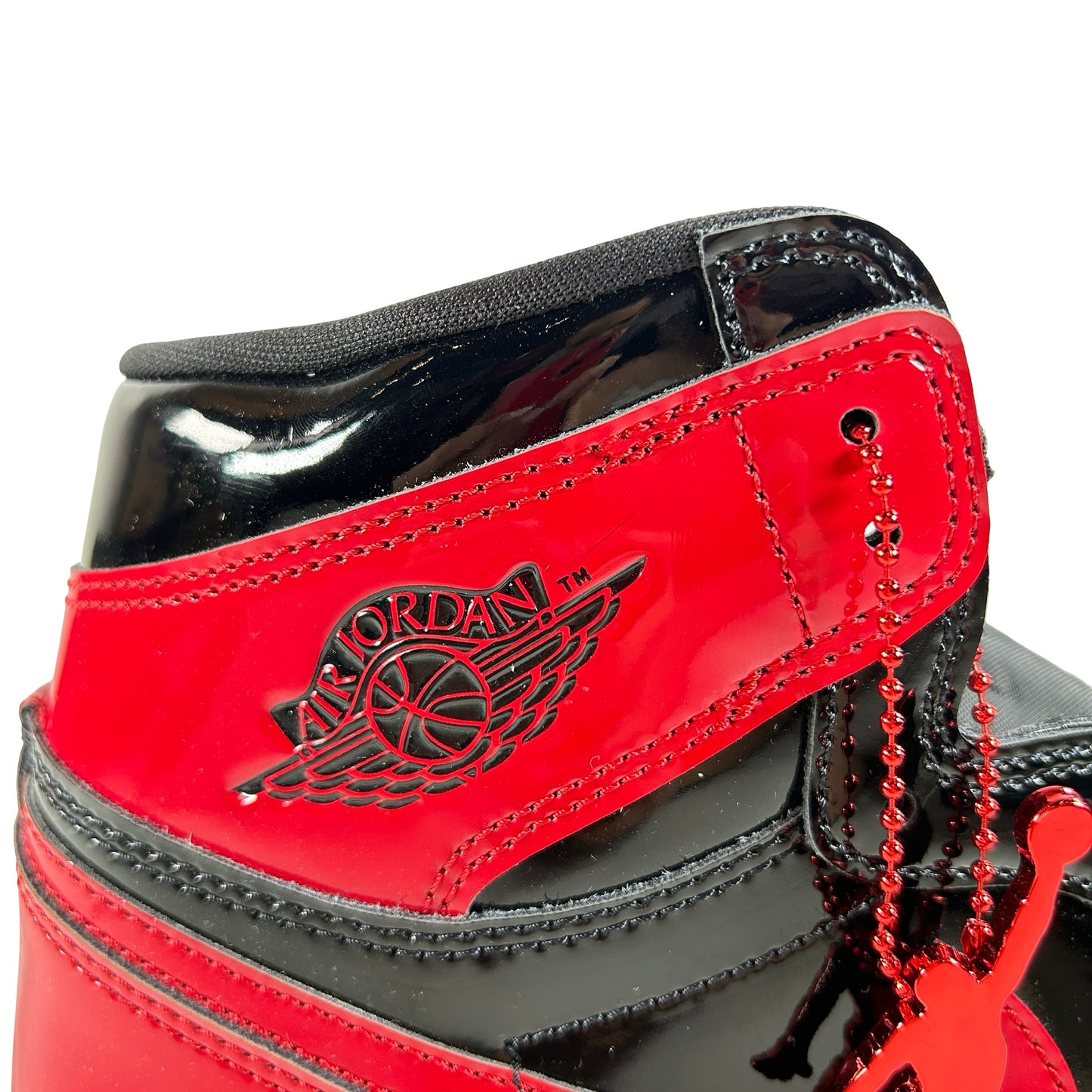 555088 063 Jordan 1 Retro High OG Patent Bred [CONDITIONAL] - 11.5 M (Small scratch on right wing)
