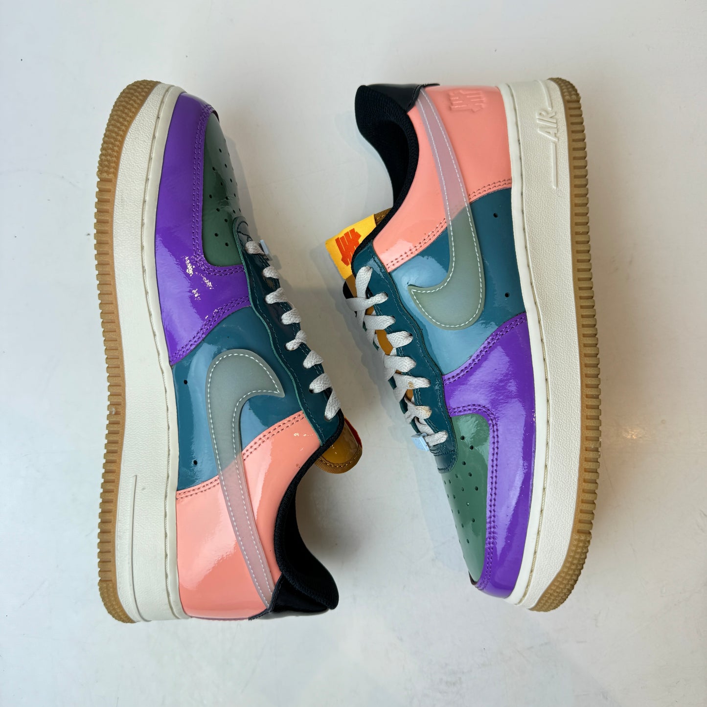 DV5255 500 Nike Air Force 1 Low SP Undefeated Multi-Patent Wild Berry [USED] - 8 M (Used)