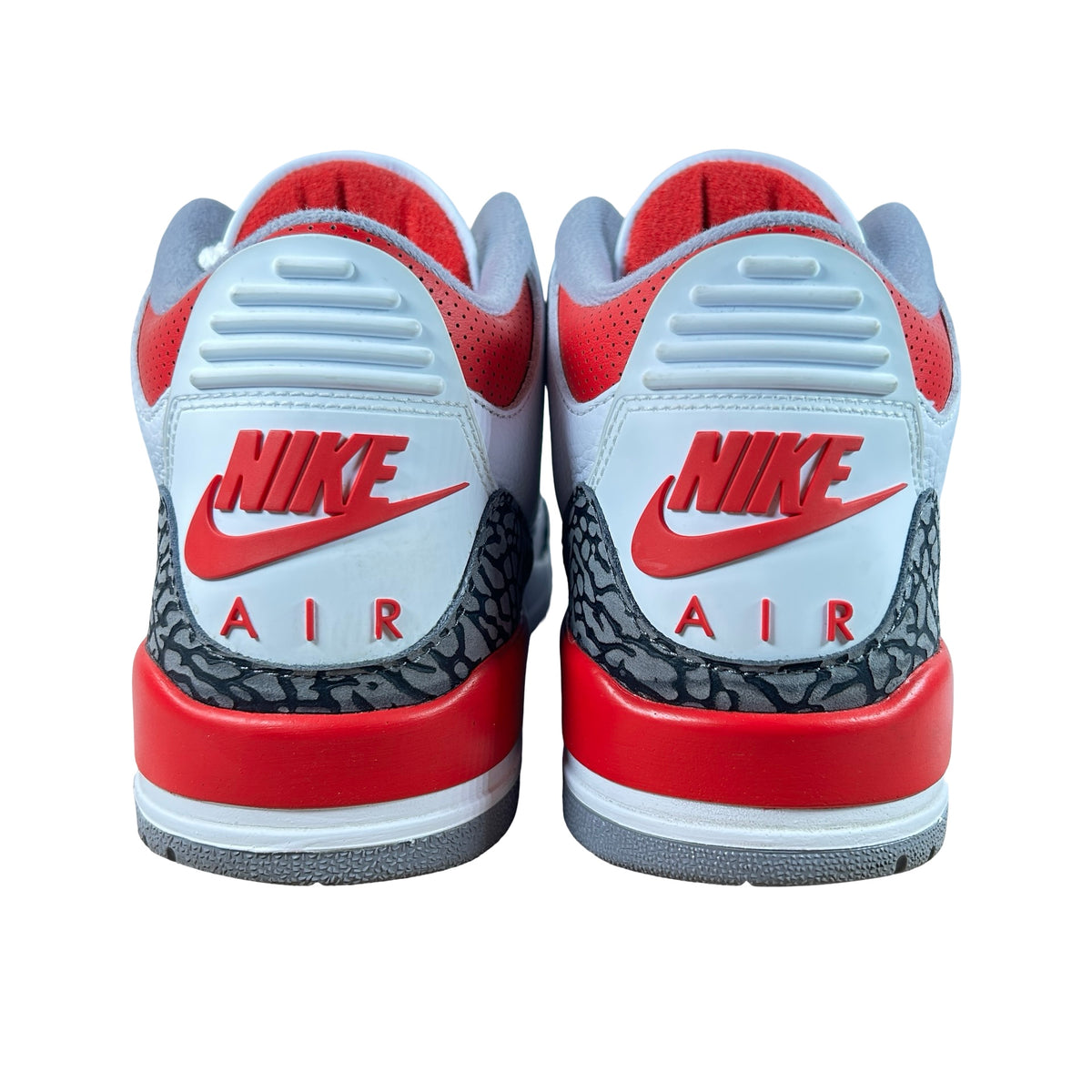 DN3707 160 Jordan 3 Retro Fire Red (2022) [USED] - 9 M (Used10)