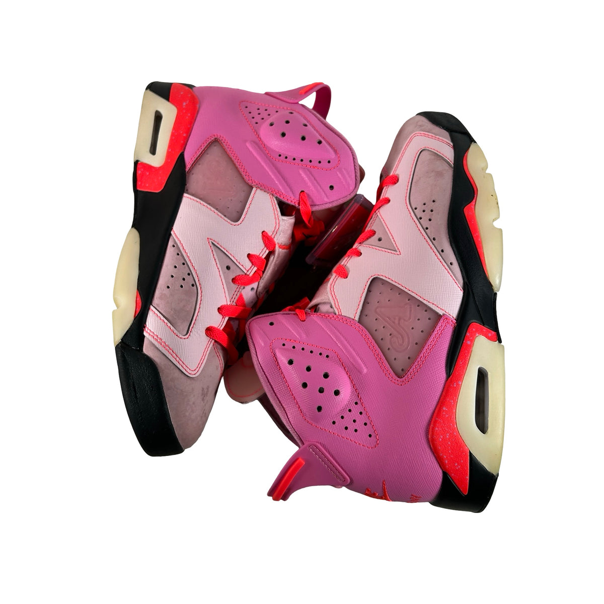 IQ5706 600 Jordan 6 Retro Awake NY Playful Pink [USED] - 9.5 M (Used2)