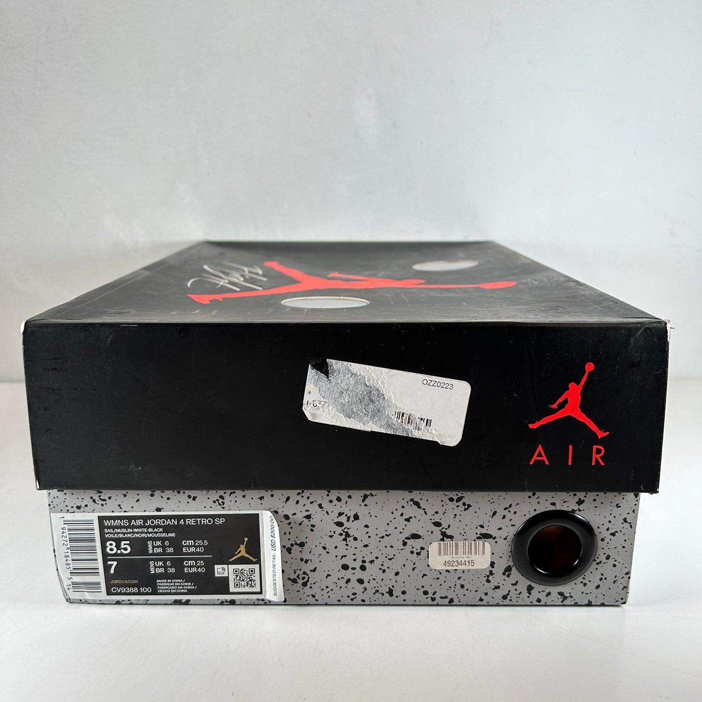 CV9388 100 Jordan 4 Off-White Sail [USED] - 8.5 W (Used)